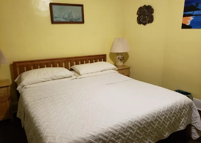 Harbor House Bed And Breakfast